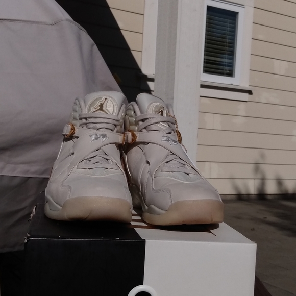 Jordan 8 champagne - Picture 8 of 11